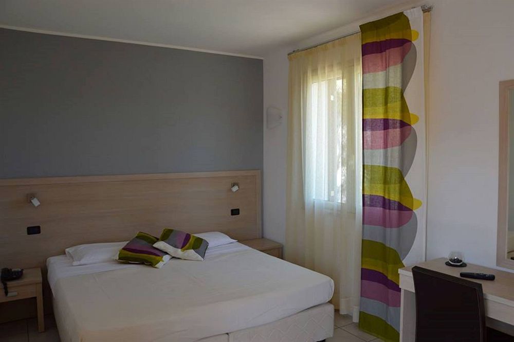 Hotel Bulla Regia Fontane Bianche Eksteriør billede